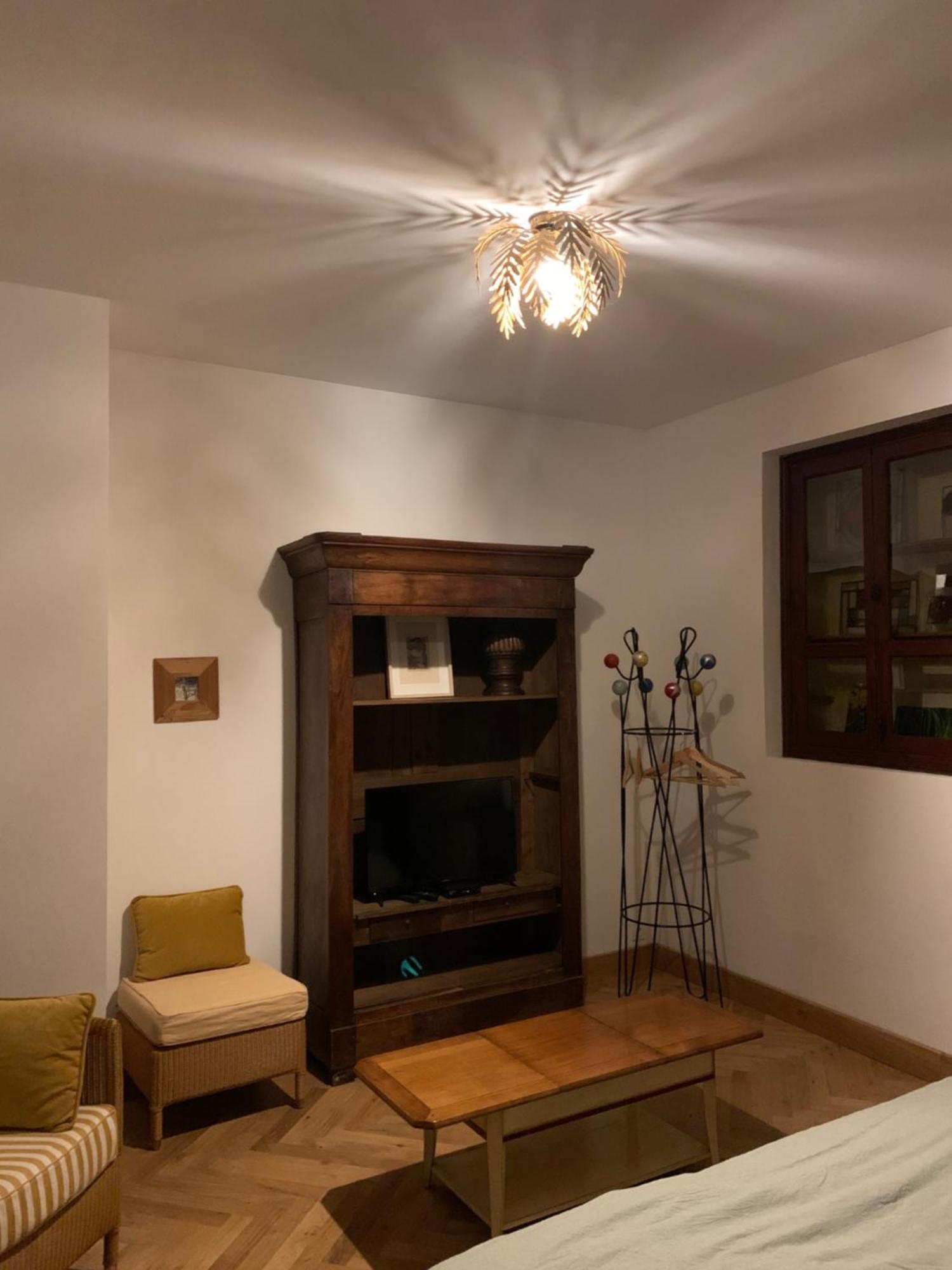 Charmant Appartement Sur Cour, Le Cerisier Bagnères-de-Bigorre Exterior foto